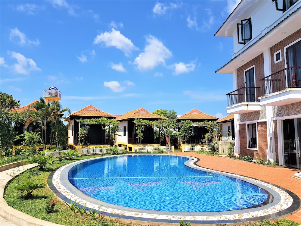 Hung Vuong Resort 41/50