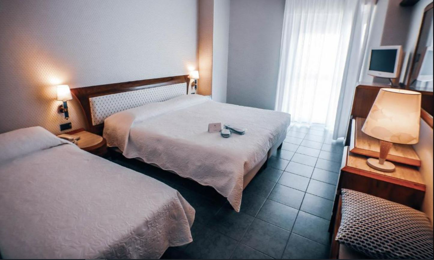 Room, Triple, with View