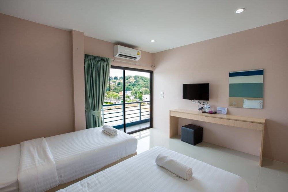 JJ Residence Phuket Town by ZUZU 10/38