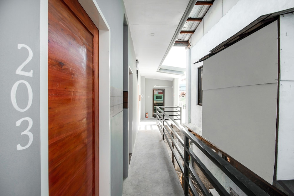 OYO 495 The Pocket Hotel 22/32