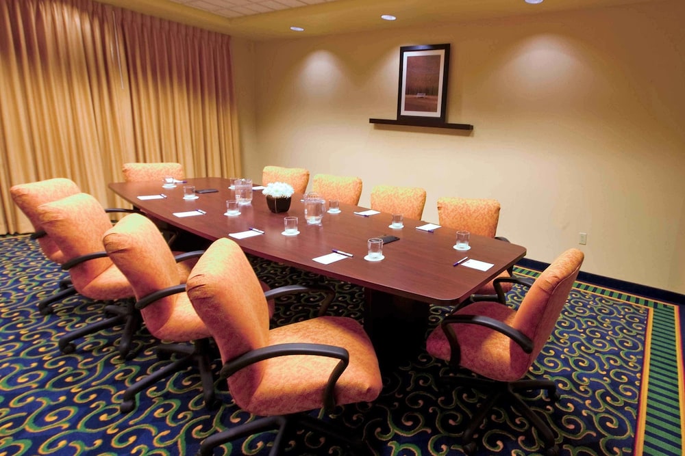 Springhill Suites by Marriott Ridgecrest 40/44