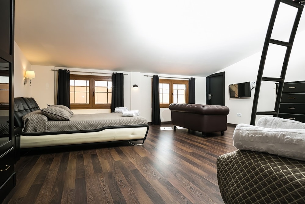 Montmar Hotel 39/50
