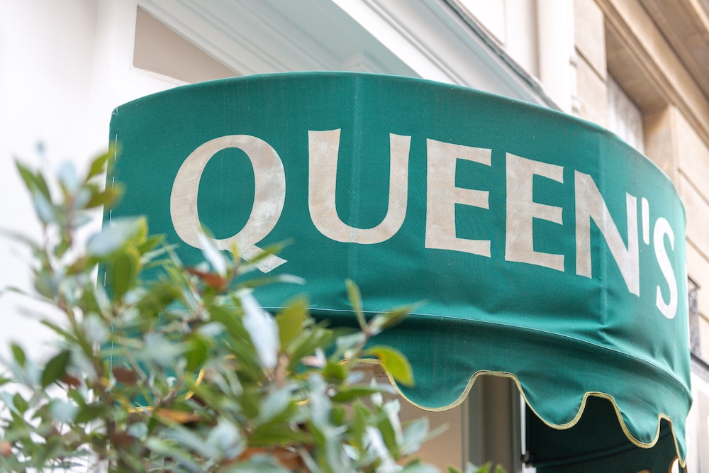 Queens Hotel 7/50