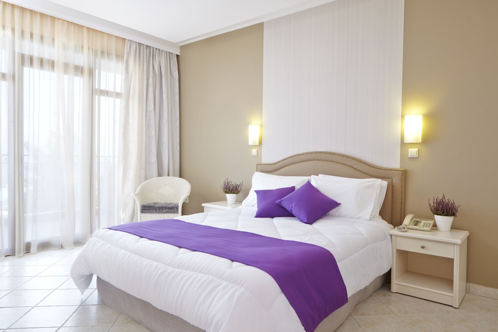 Alia Palace - Adults Only 14/50