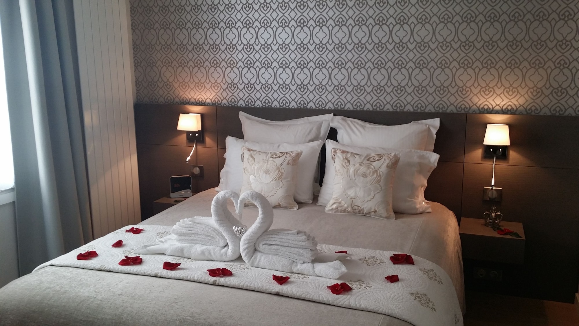 SUITE, ANNEX