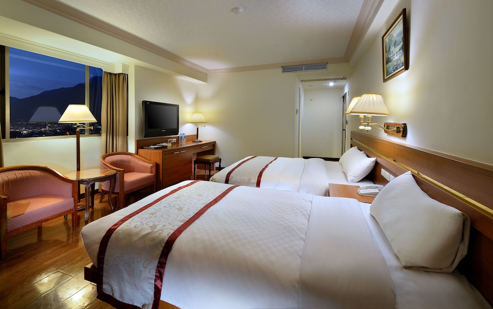 Cheng Pao Hotel 19/64