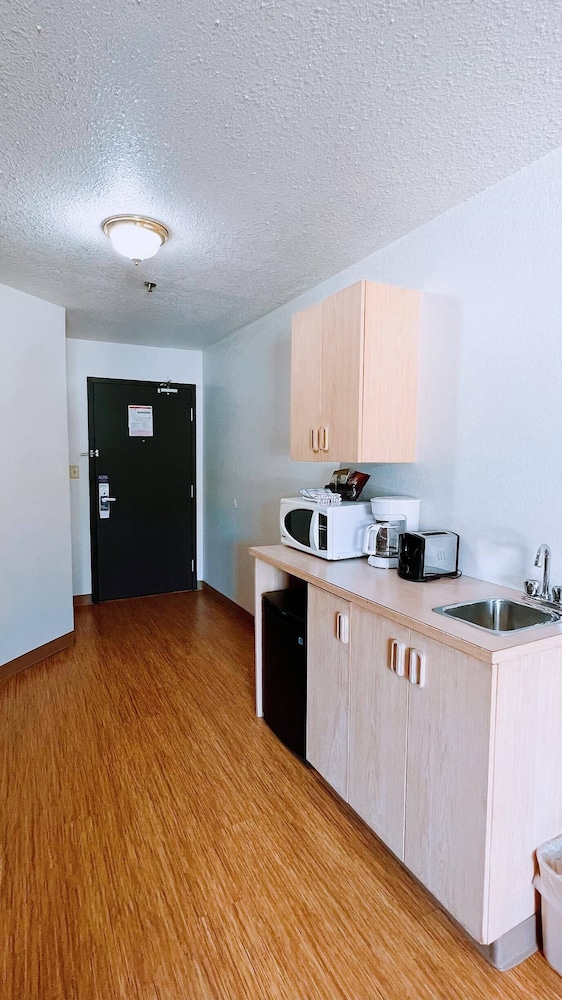 Motel6 Regina, SK 38/62