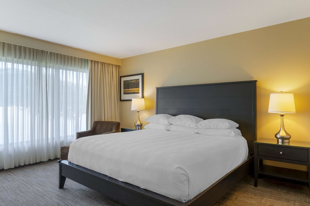 Best Western Plus Hood River Inn 25/80