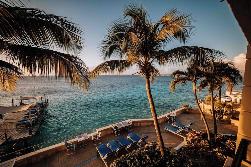 The Bellafonte - Luxury Oceanfront Hotel 31/50