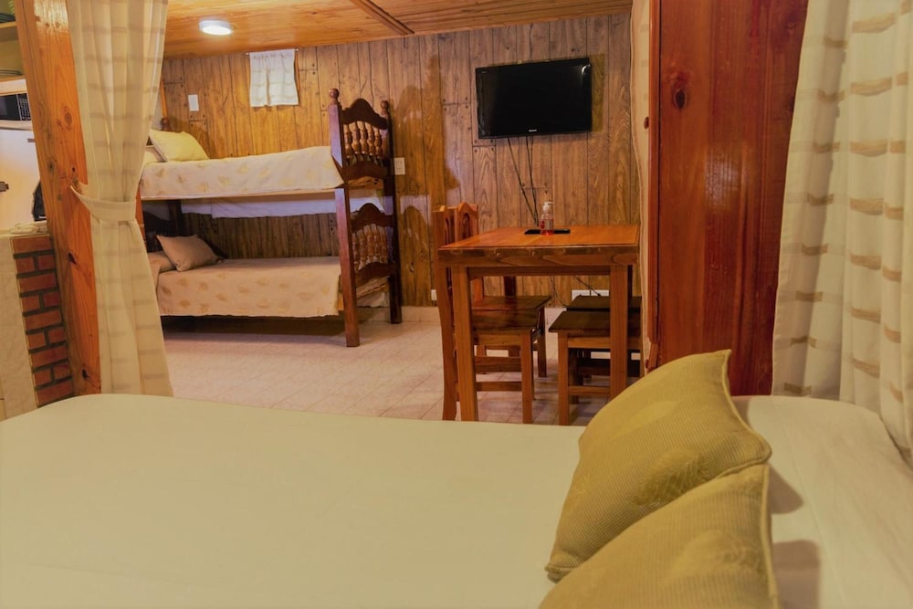 Don Pepe Hotel y Cabanas 44/63