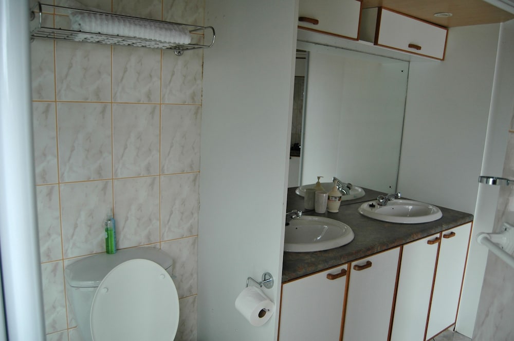Bon A Vie B And B And Self Catering 24/25