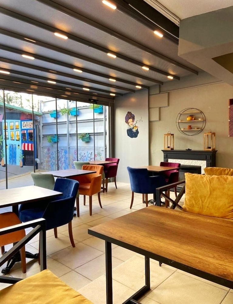 Ulubat Castle Hotel 47/61