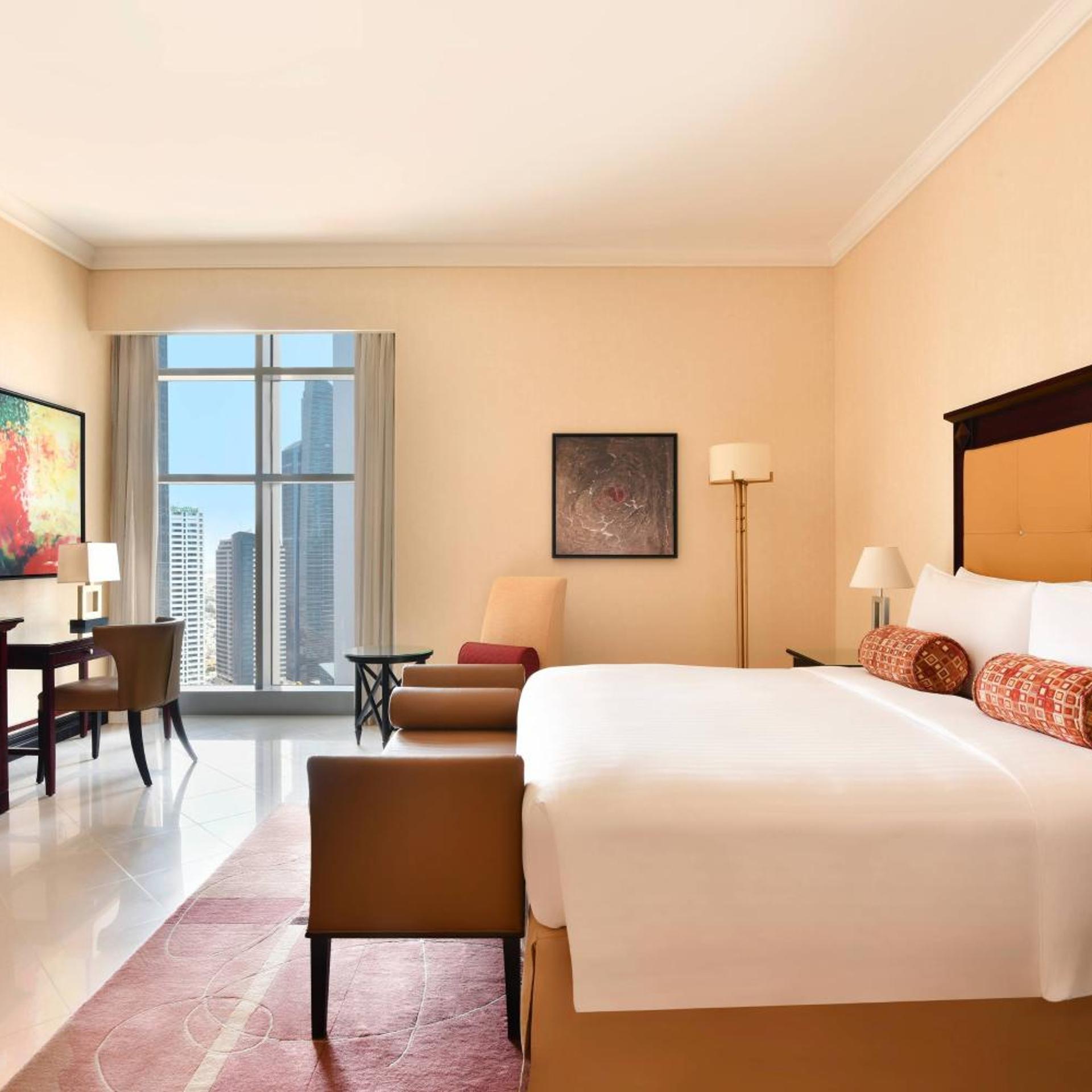2 Bedrooms, Apartment, Partial Gulf View, Large, High Floor