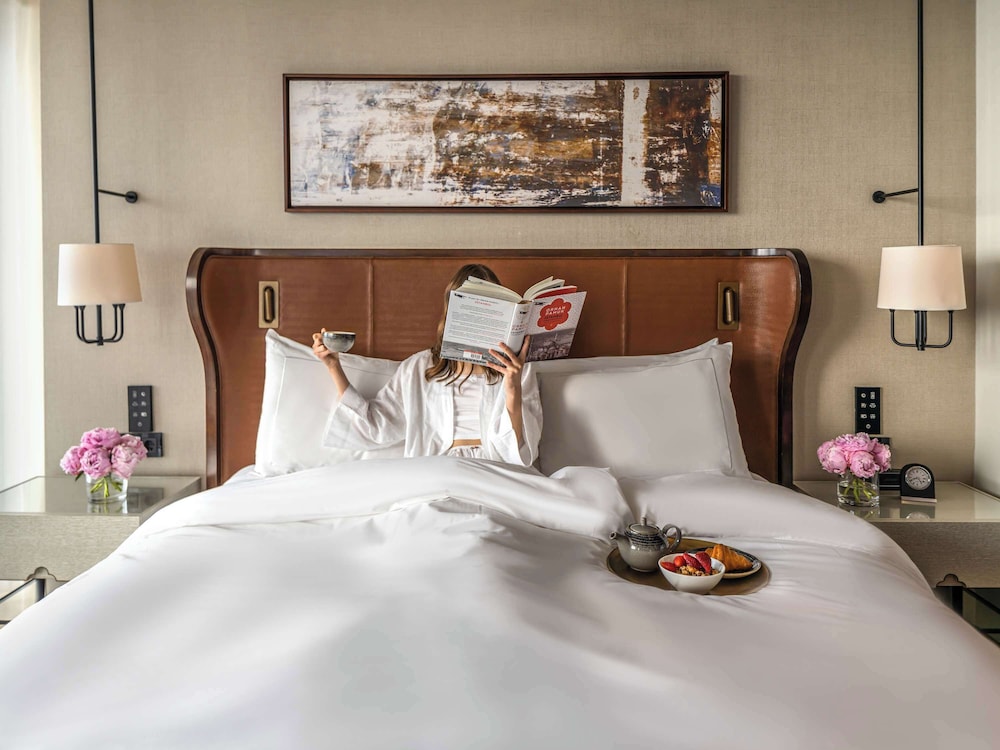 1 Bedroom, Suite, King Bed, Bosphorus View, Lounge Access، Fairmont Quasar Istanbul 3/7