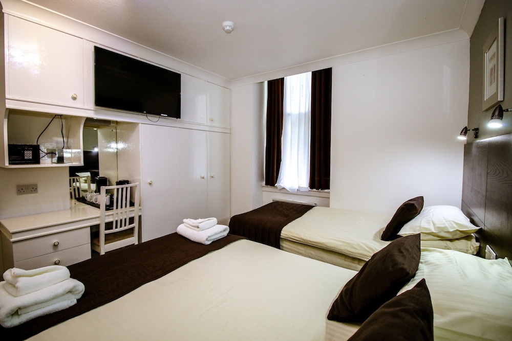 Charing Cross Guest House 47/62