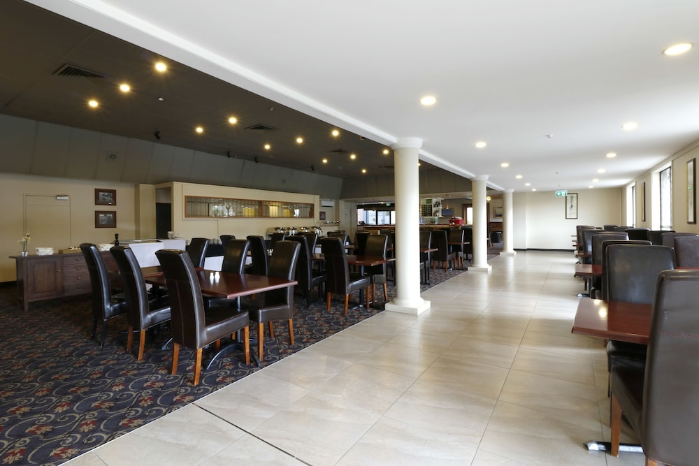 The Victoria Hotel Dunedin 52/68