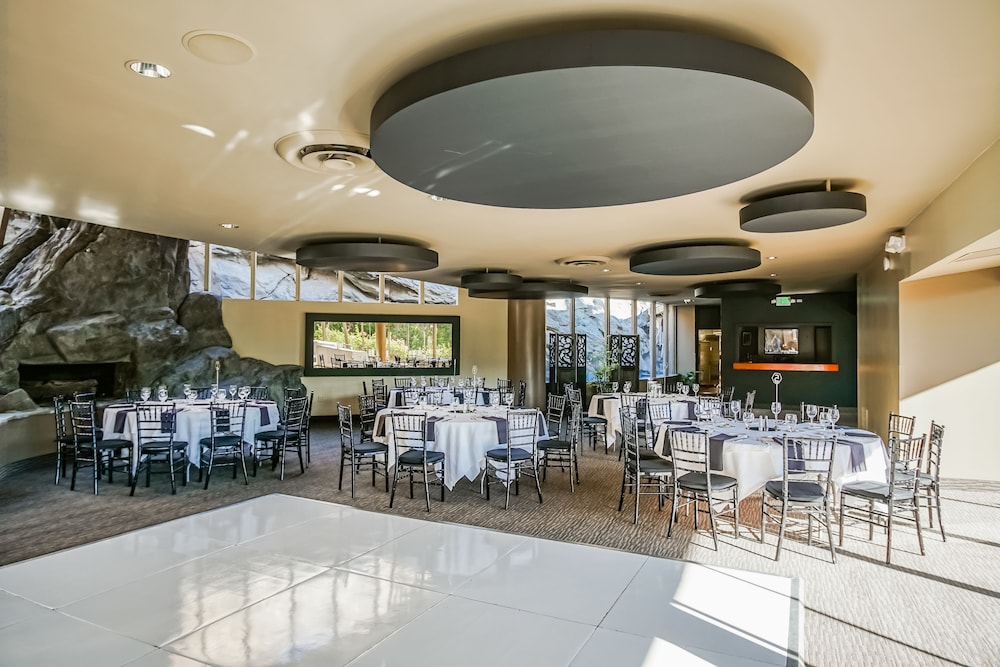 Getaways At Palm Springs Tennis Club 47/50