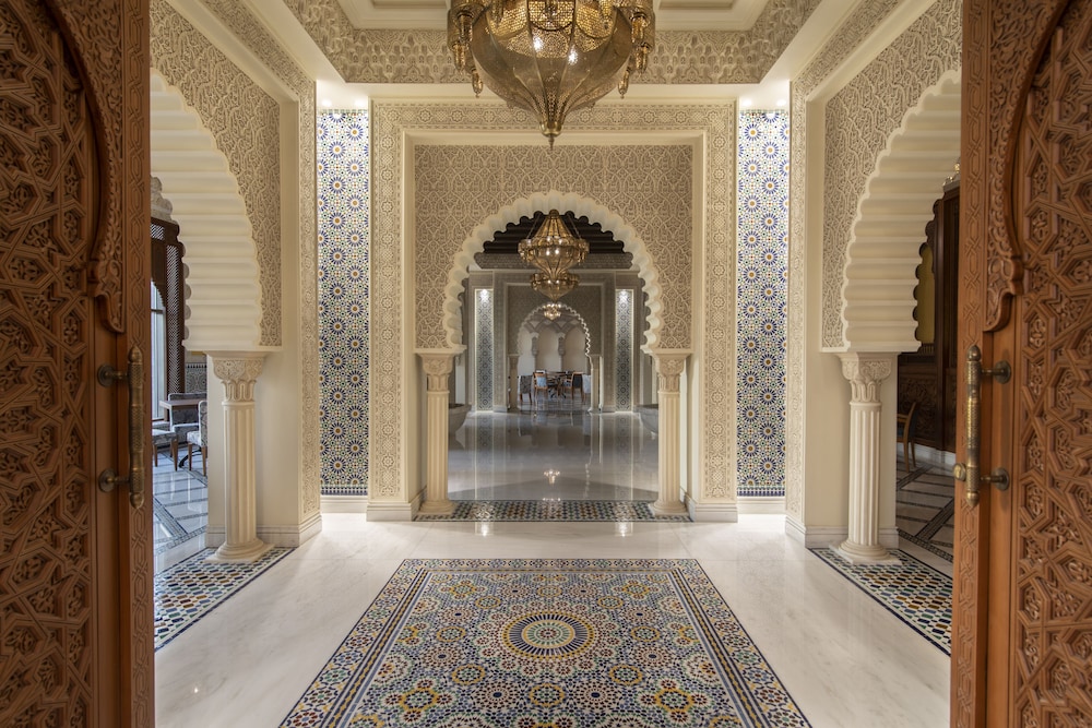 فندق وريزيدنس موفنبيك الرياض(Movenpick Hotel & Residences Riyadh) 7/57