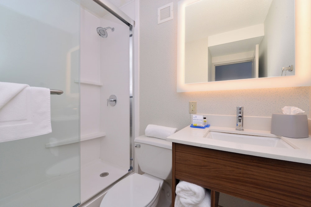 Holiday Inn Express Towson Baltimore North 62/63