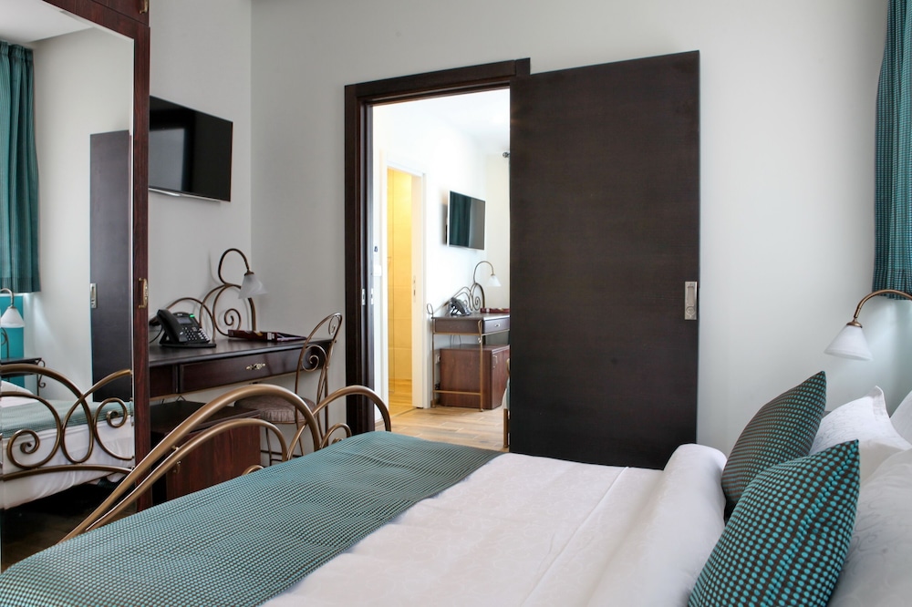GARNI HOTEL DUM 11/43