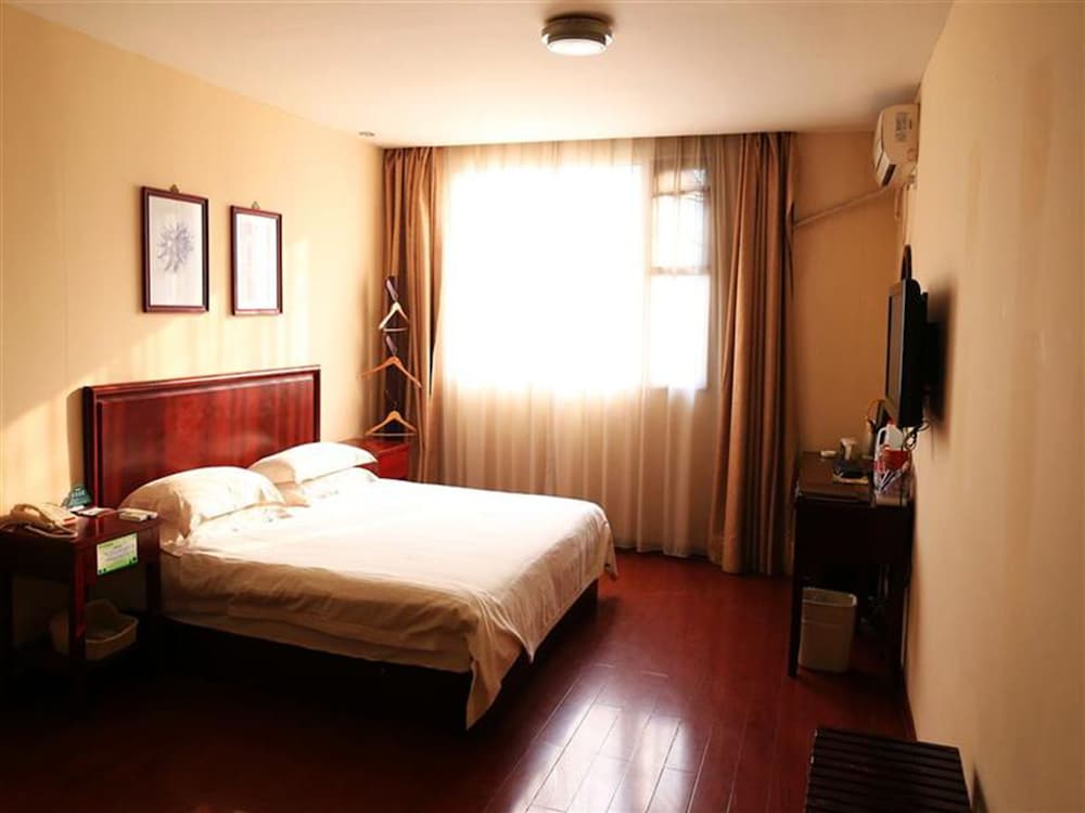 Greentree Inn Anhui Suzhou Railway Station Express Hotel 9/27