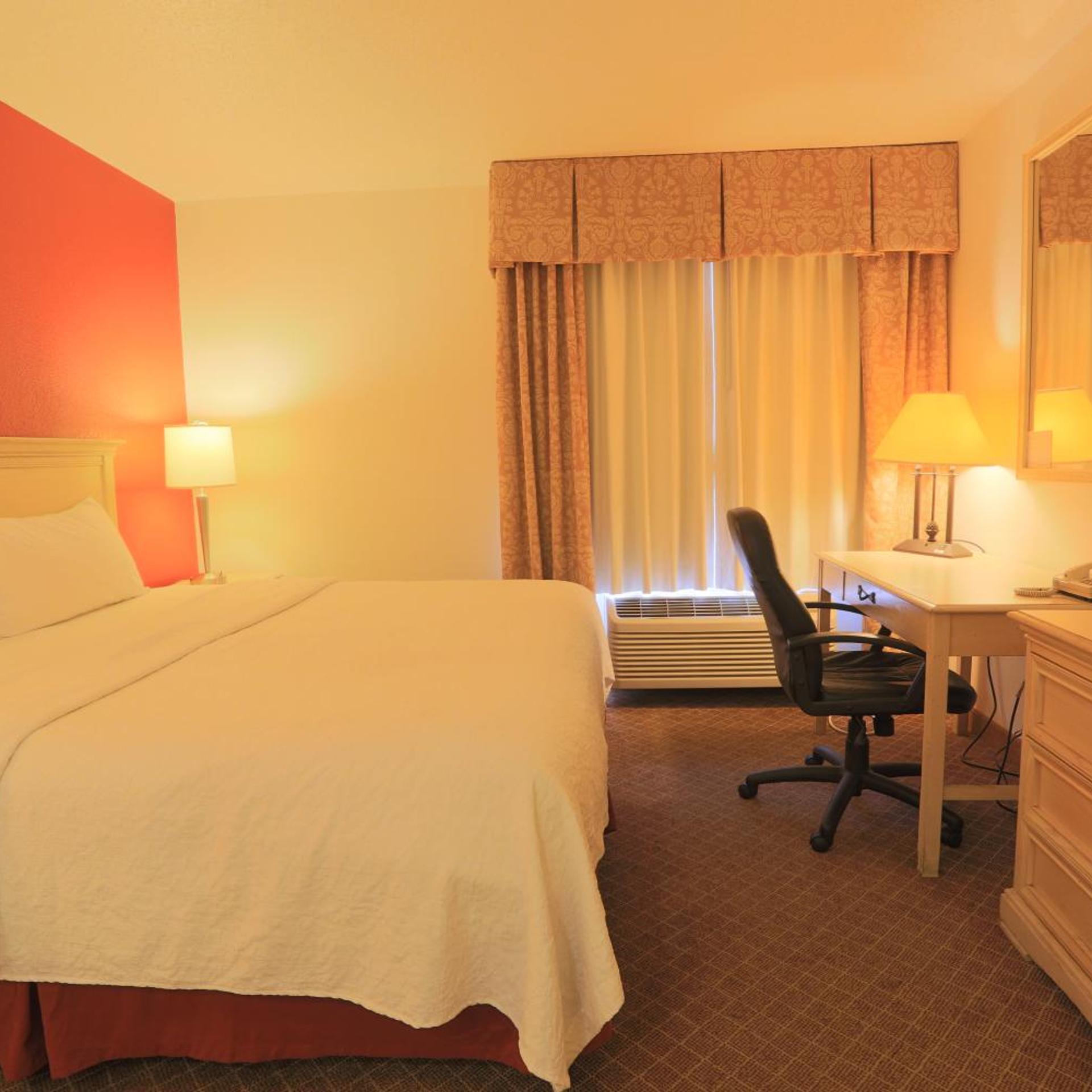 Days Inn by Wyndham Calumet Park 21/27