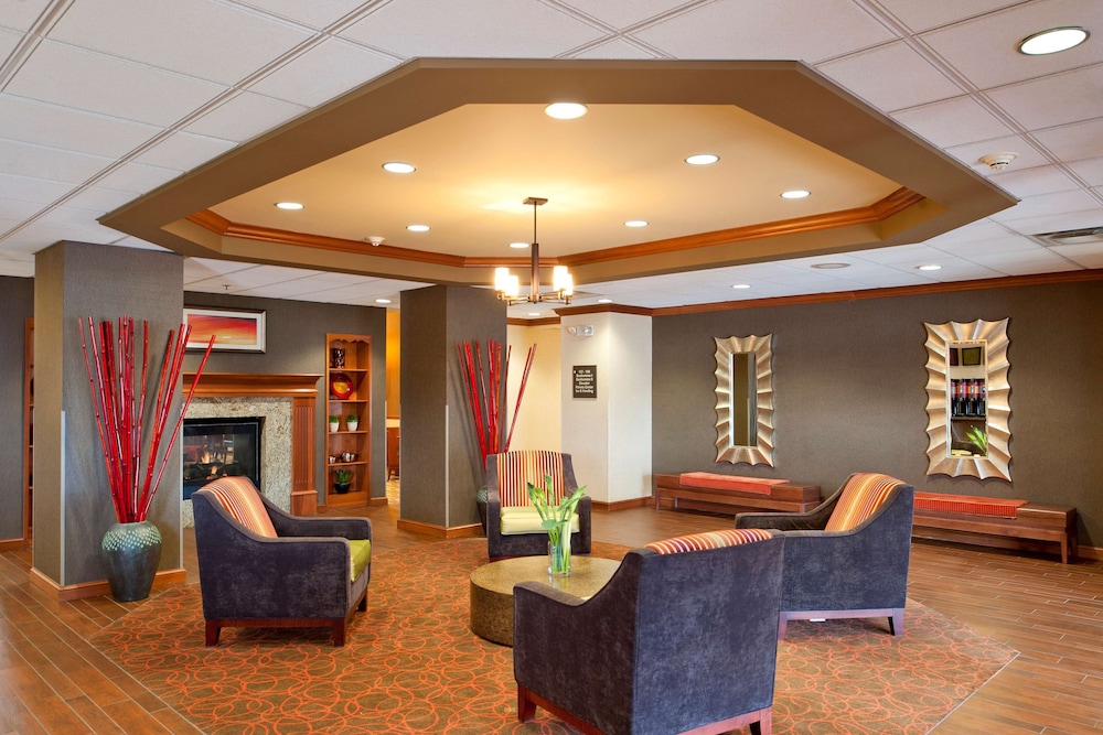 Hampton Inn & Suites St. Louis/Chesterfield 55/81