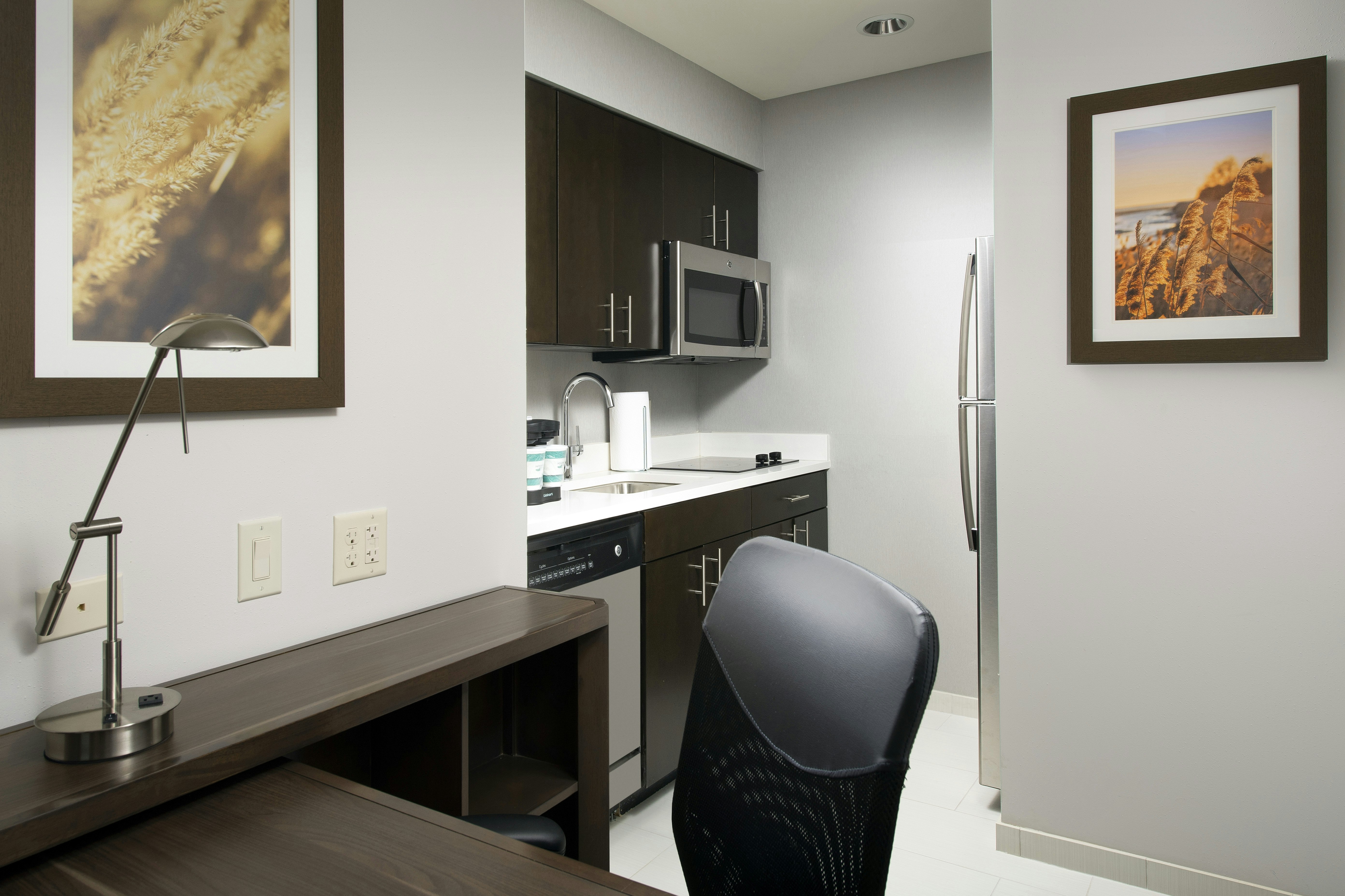 Homewood Suites By Hilton Kansas City Speedway Ks 42/42