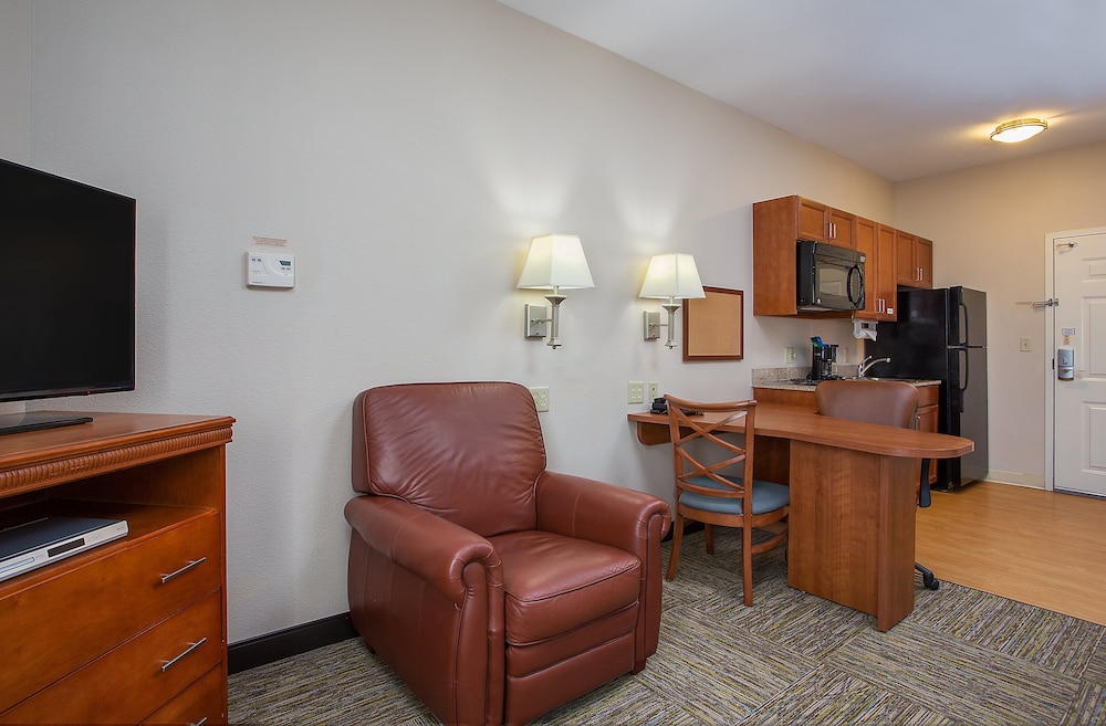 Candlewood Suites Vicksburg 38/72