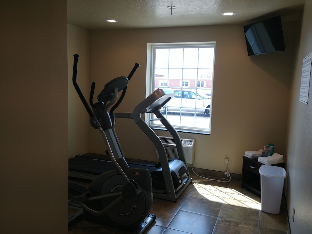 Boarders Inn and Suites Broken Bow 29/43