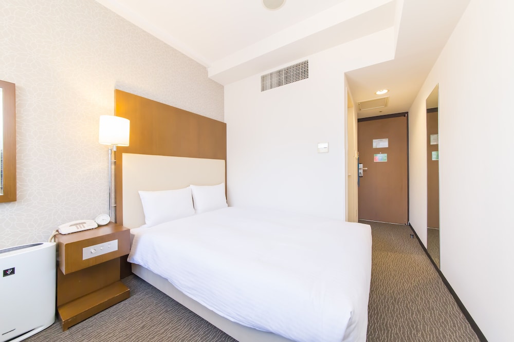1 BEDROOM, ECONOMY, DOUBLE BED, SMOKING
