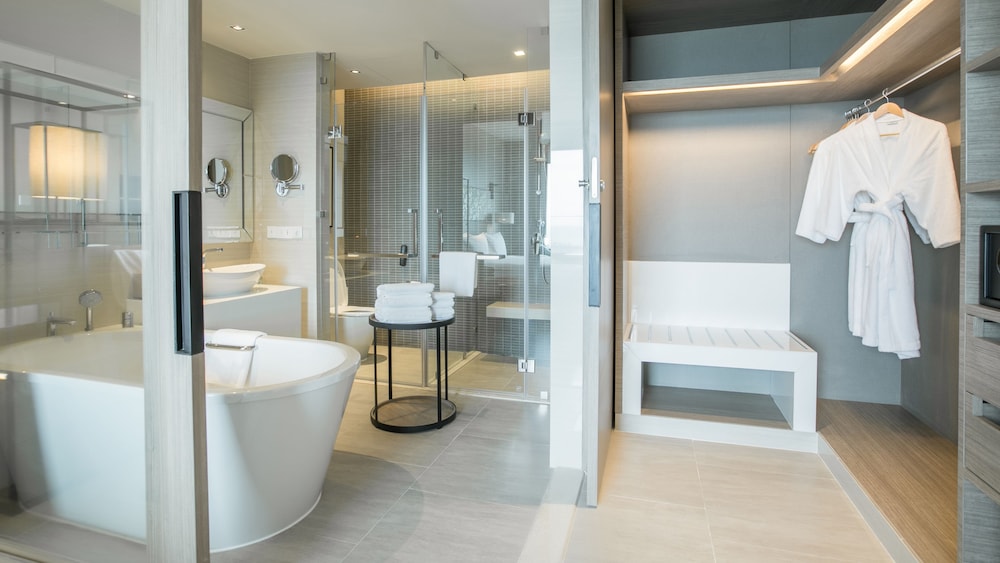 Holiday Inn & Suites Rayong City Centre 19/77
