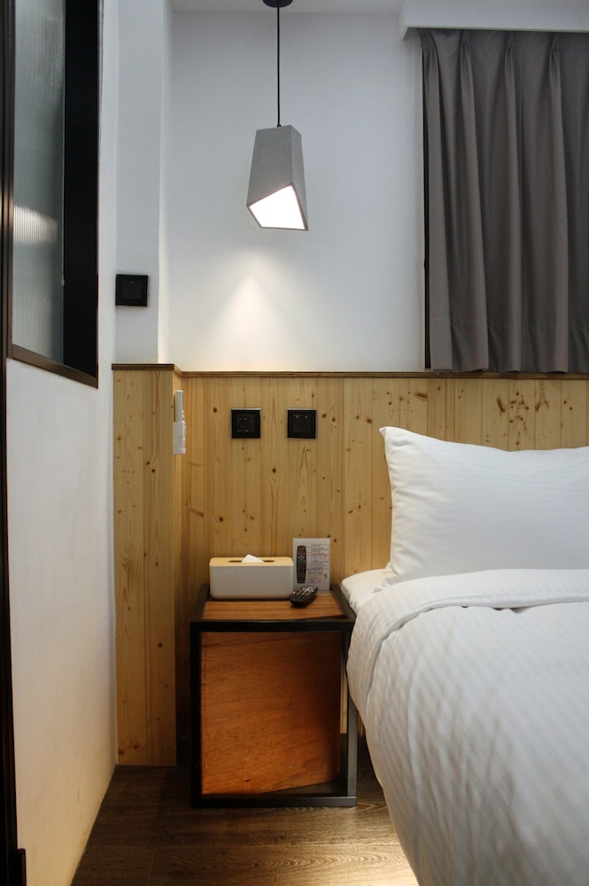 BASIC, DOUBLE BED
