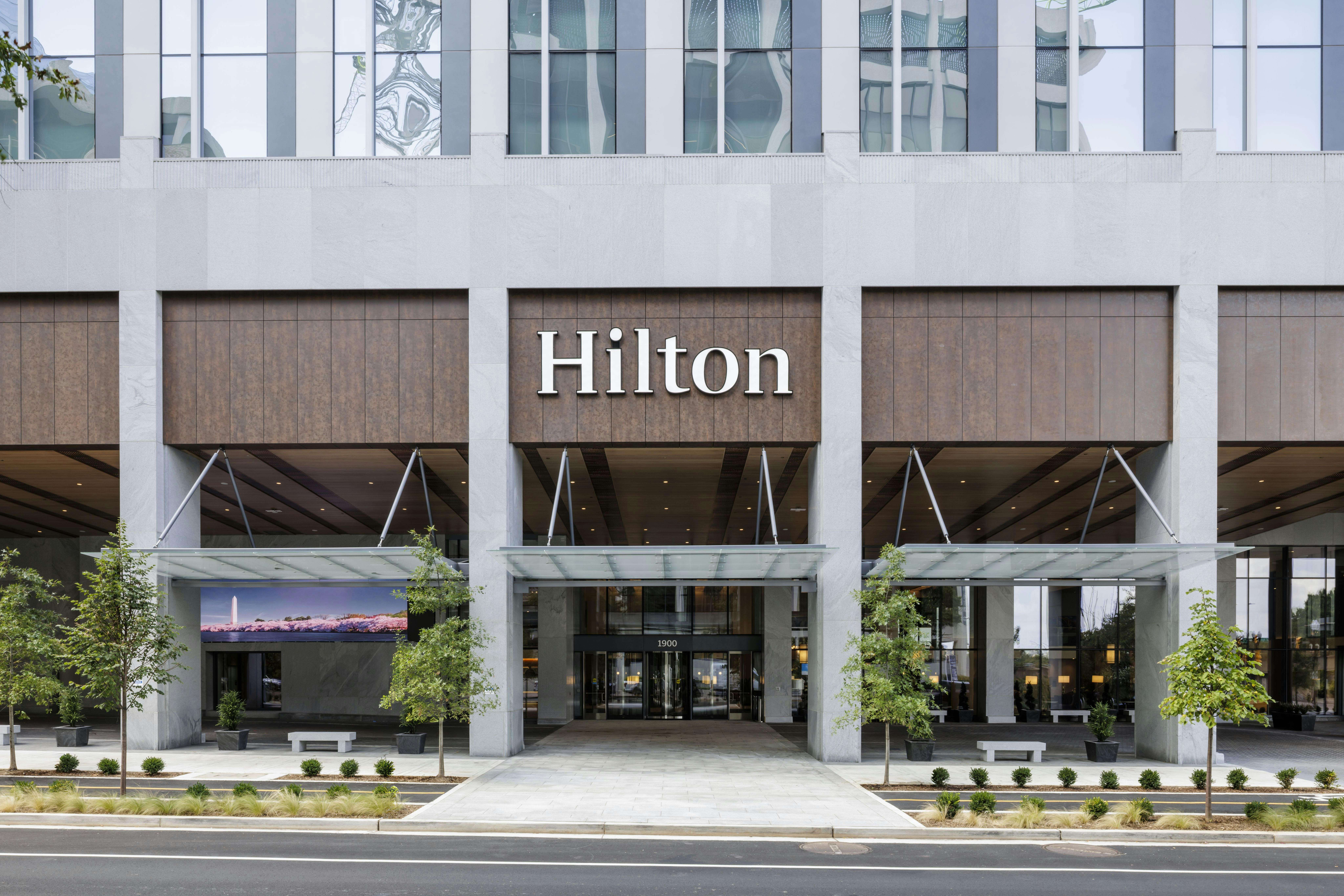 Hilton Arlington Rosslyn The Key 5/51