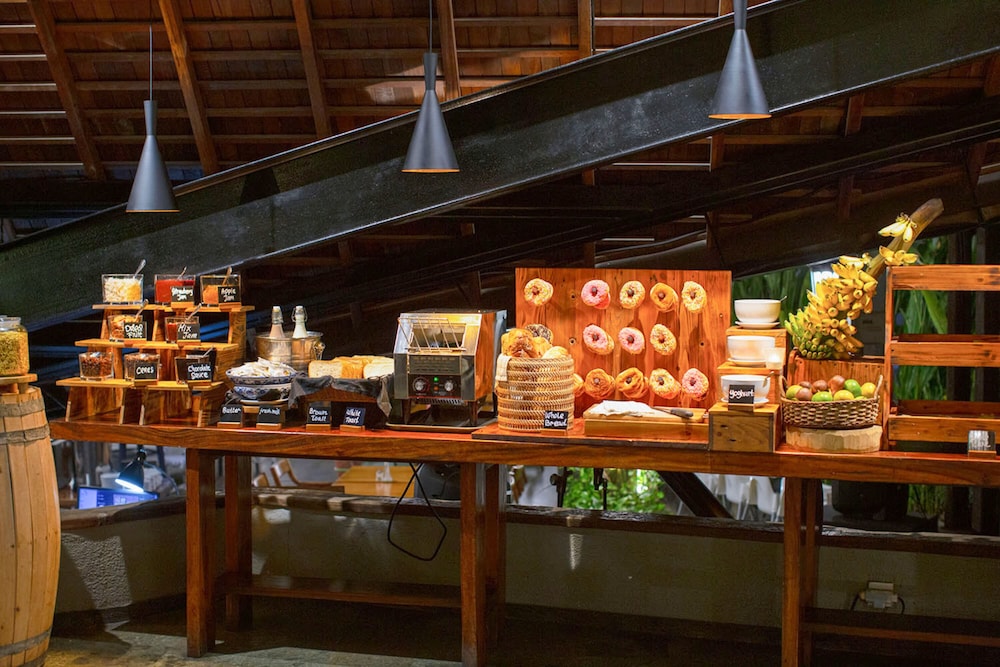 THE 1O1 Bali Oasis Sanur - CHSE Certified 70/85