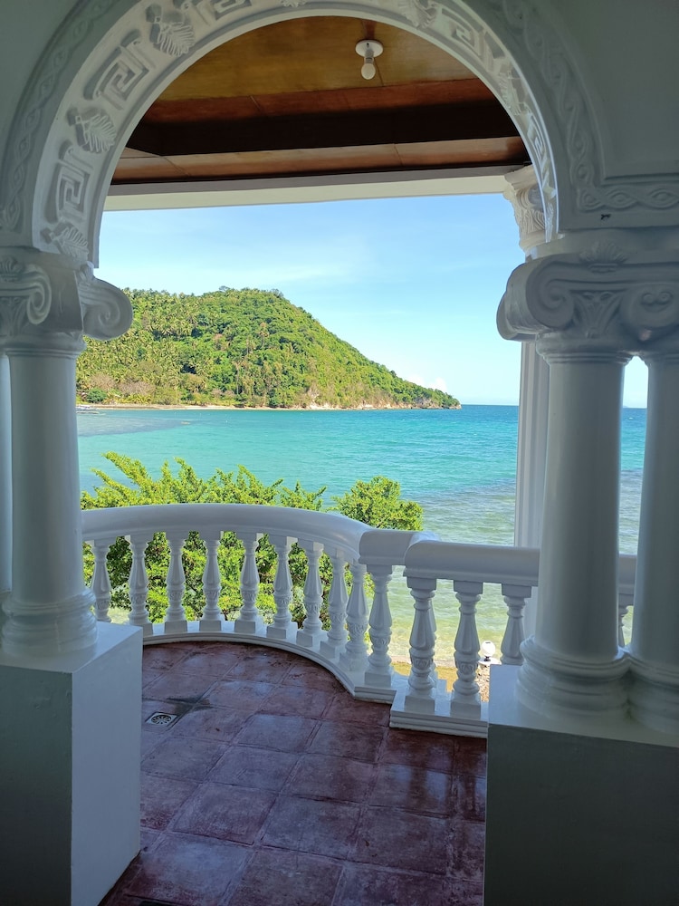 Blue Crystal Beach Resort 20/50