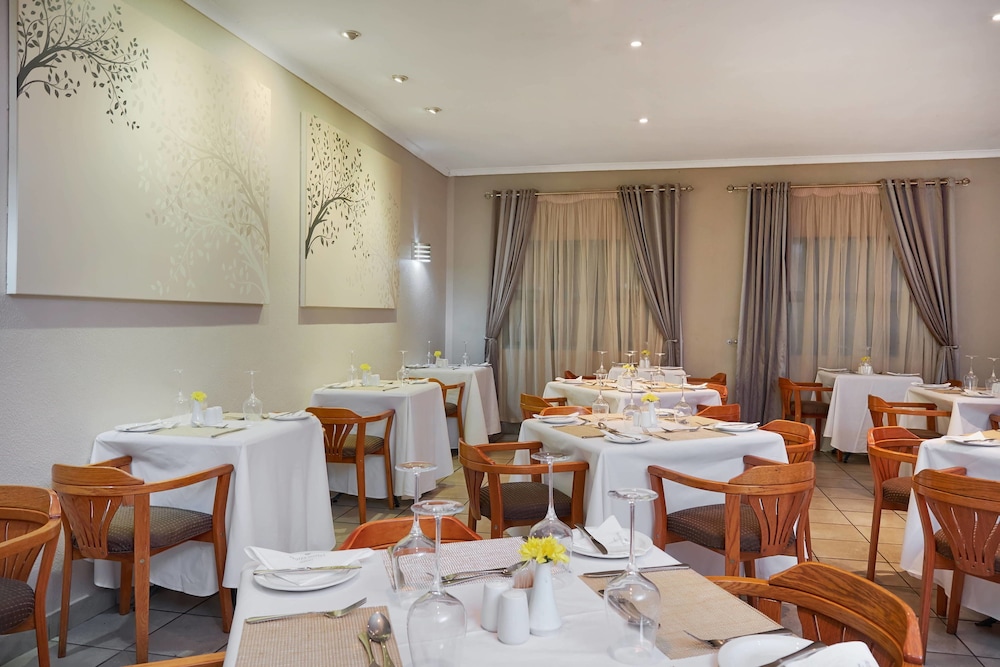 Protea Hotel By Marriott Polokwane Landmark 31/45