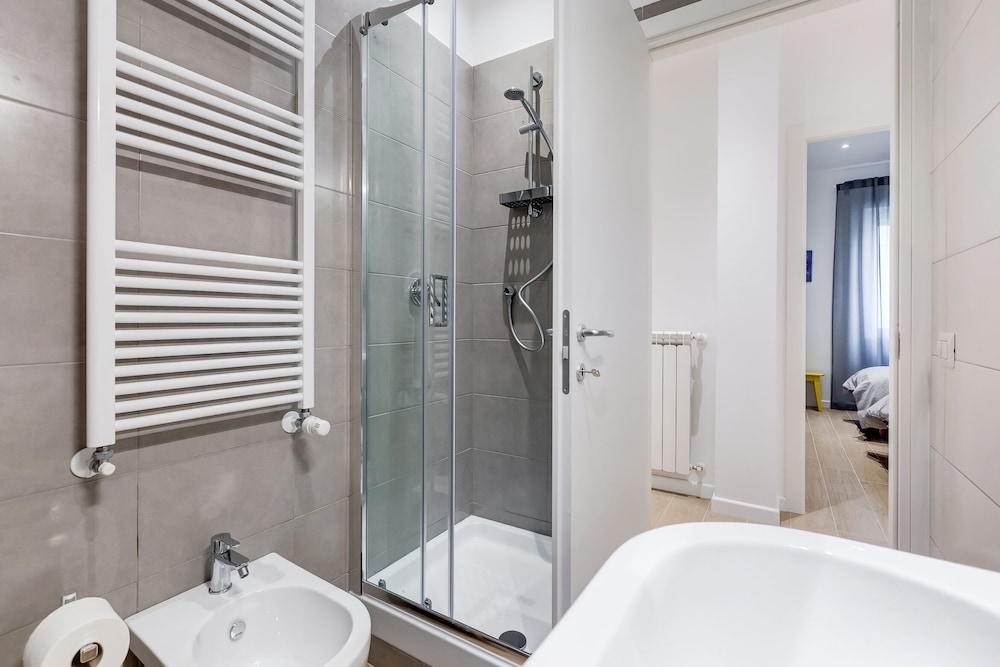 Lovely 3 rooms apartment close Trastevere Station 22/25