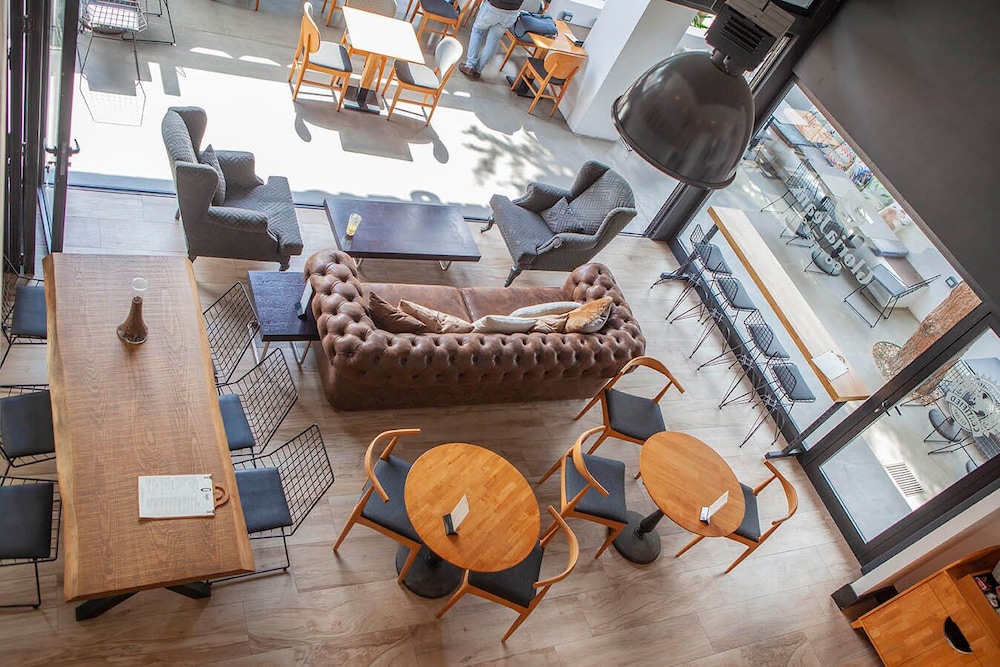 Ingate Hotel 32/50