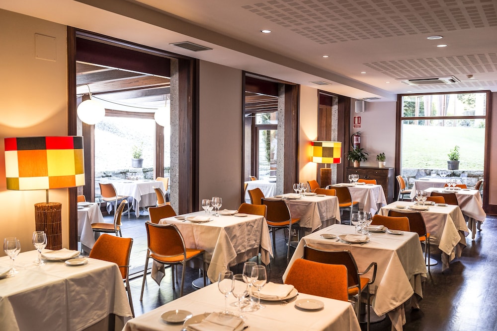restaurant-cafeteria