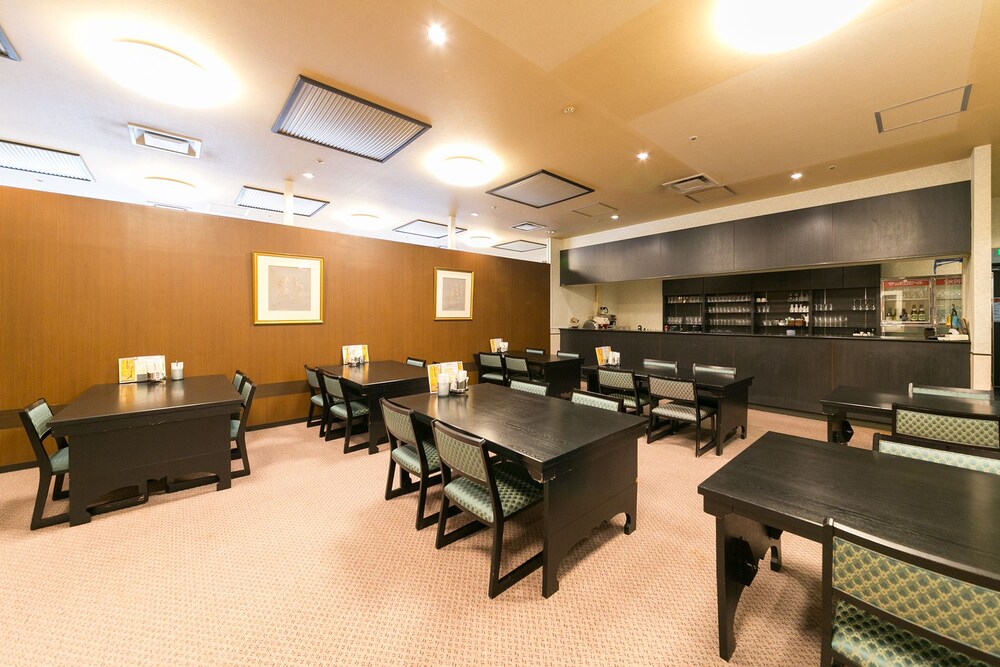Pearl Hotel Ota 27/29