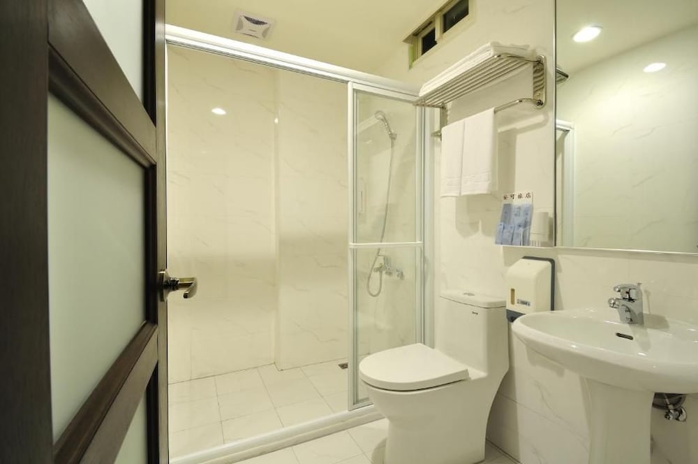 Bravo Hotel 42/43