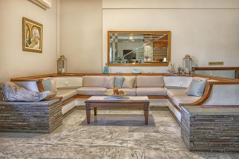 Sunset Hotel 41/69