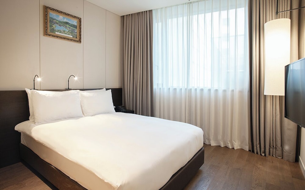 STANDARD, DOUBLE BED, LOW FLOOR, ACCESSIBLE