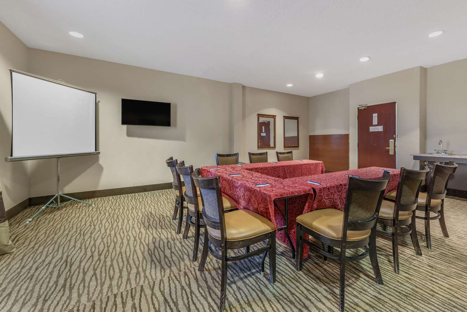Comfort Suites Castle Rock - Denver South 28/35