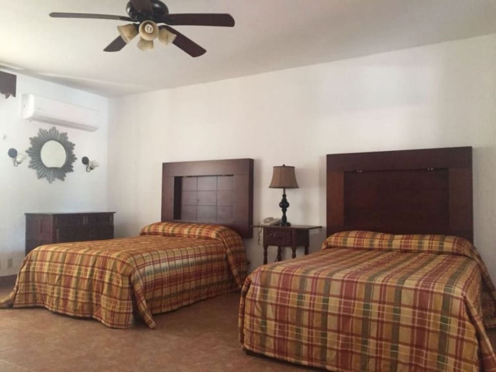 Hotel Playa De Cortes 29/61