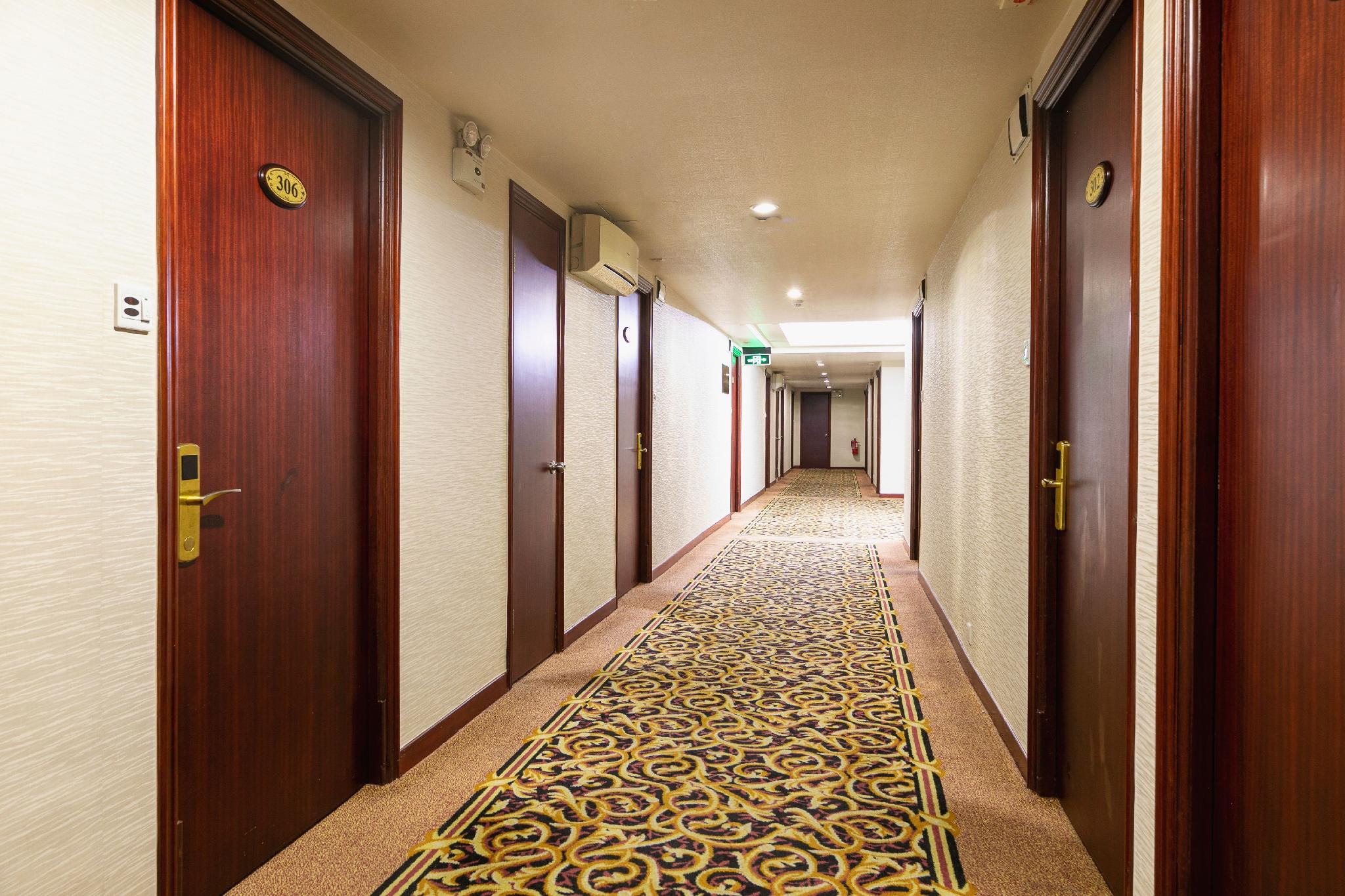 East Asia Hotel 24/32