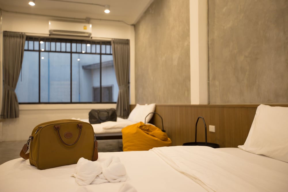 Lost Inn Bkk 32/67