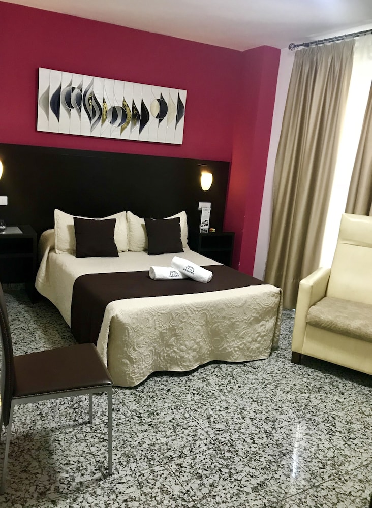 Hotel de los Faroles 15/59