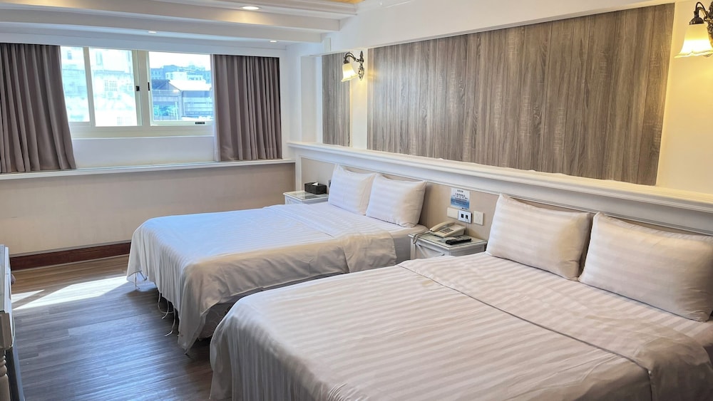 CLASSIC, QUADRUPLE, 2 DOUBLE BEDS